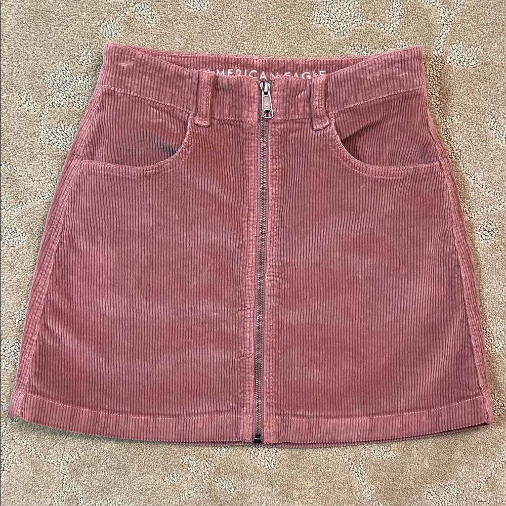 American Eagle Outfitters Mauve Pink Corduroy Zip Up Skirt, Sz 00